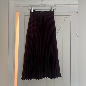 H&M purple pleated satin high waisted skirt